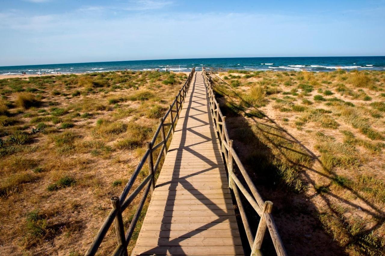Capri Gandia Primera Linea - Alquiler Solo Familias Playa de Gandia Dış mekan fotoğraf